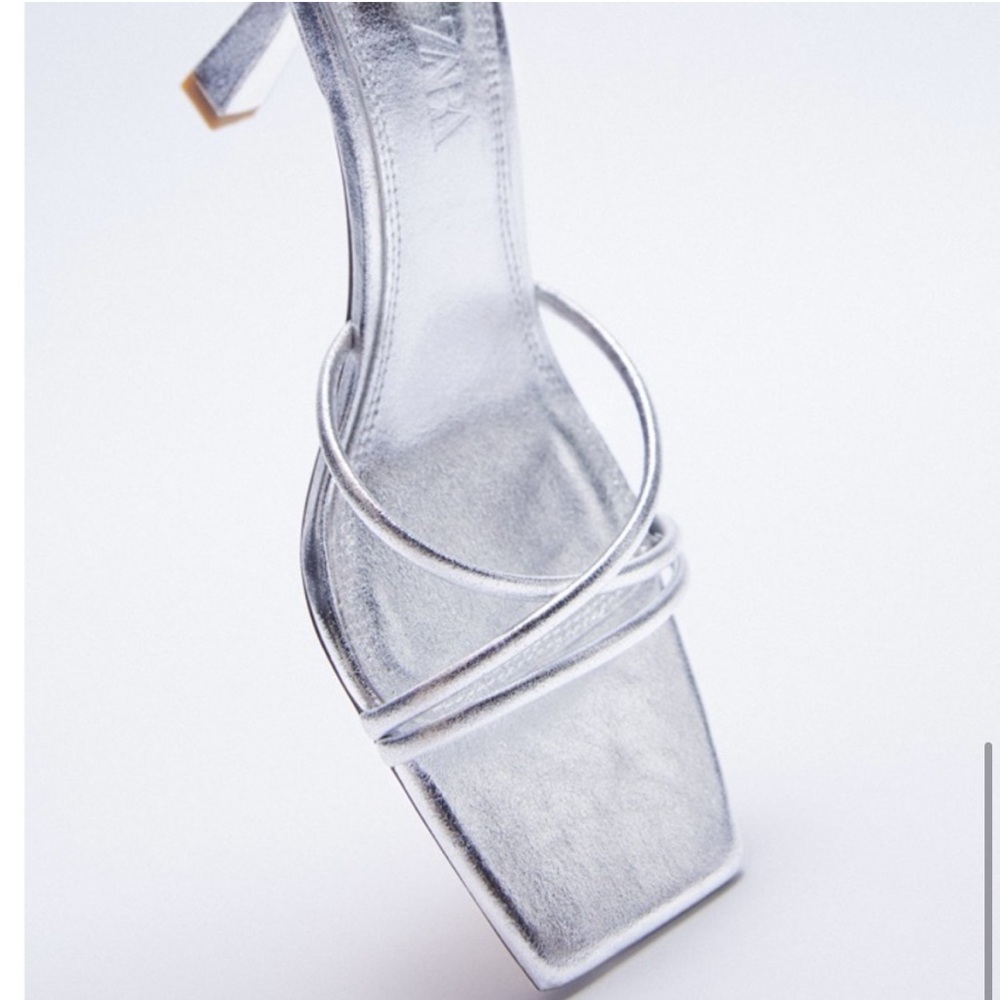 Zara Silver Metallic Kitten Heels - Gem